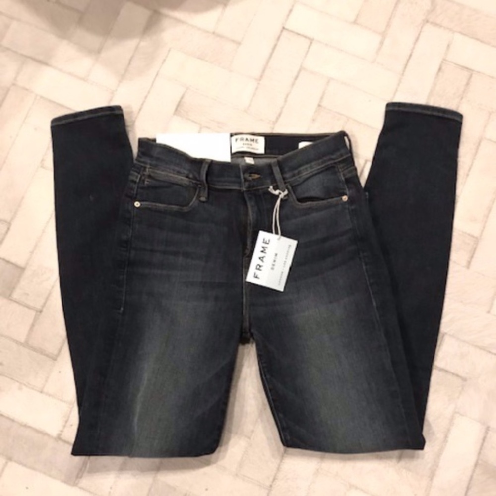 Frame Le High Skinny NWT